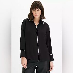 Navy Button-Up Collared Shirt with White Trim